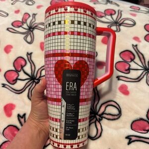 BNIB Brumate Love On Lock- Bistro Tile 40 Oz Era MINOR Flaws shown in pictures